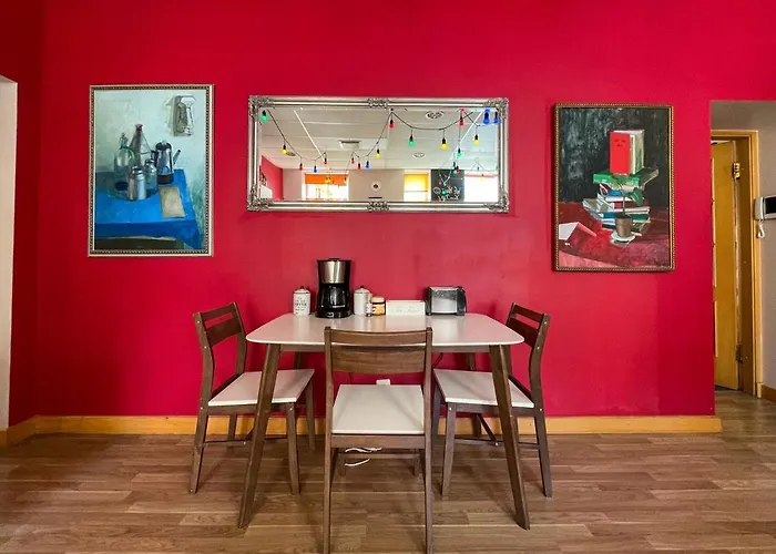 Cinnamon Sally Backpackers * Riga