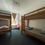 Hostel Cinnamon Sally Backpackers *