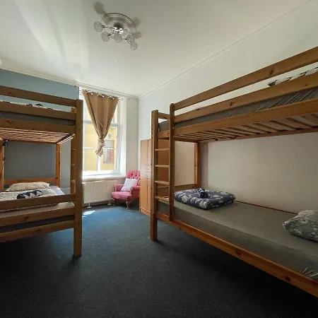 Hostel Cinnamon Sally Backpackers *