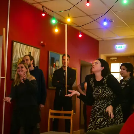 Hostel Cinnamon Sally Backpackers *