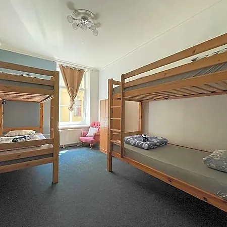 Cinnamon Sally Backpackers Hostel