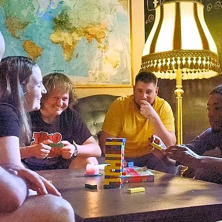 Cinnamon Sally Backpackers * Riga