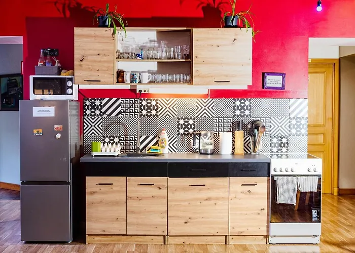 希娜蒙莎莉背包客旅馆