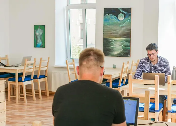 Cinnamon Sally Backpackers * Riga