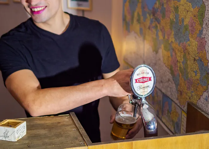 旅馆 希娜蒙莎莉背包客旅馆