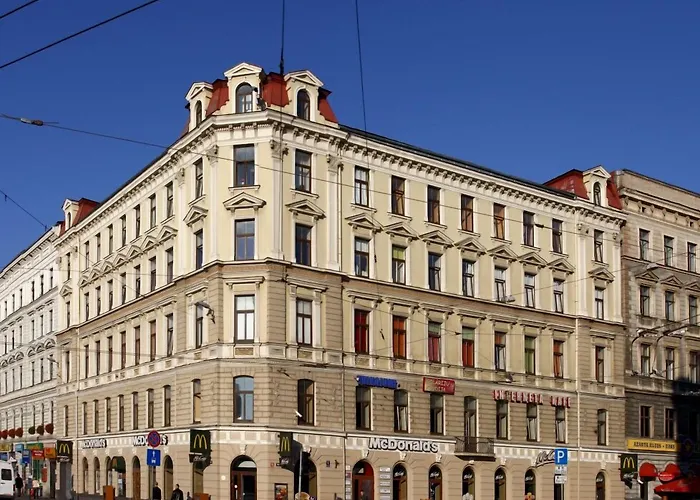 旅馆 希娜蒙莎莉背包客旅馆 *