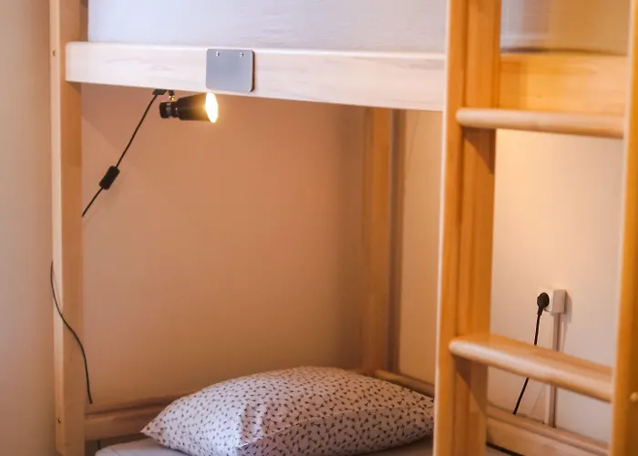 旅馆 希娜蒙莎莉背包客旅馆